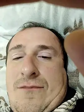 zurab39 online show from October 11, 2025, 4:19 pm