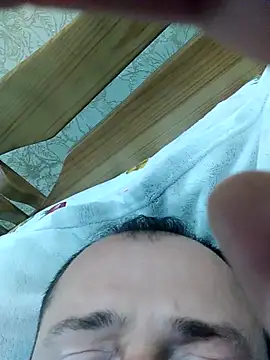 zurab39 online show from October 21, 2025, 7:35 pm