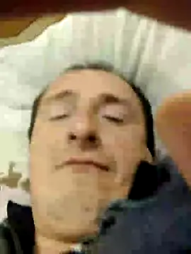 zurab39 online show from October 8, 2025, 4:51 pm