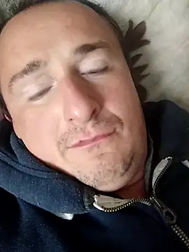 zurab39 online show from September 28, 2025, 12:56 pm