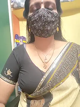 Snapshot of mallu-reshma chatting on January 16, 2026, 6:23 pm mallu-reshma online show from January 16, 2026, 6:23 pm