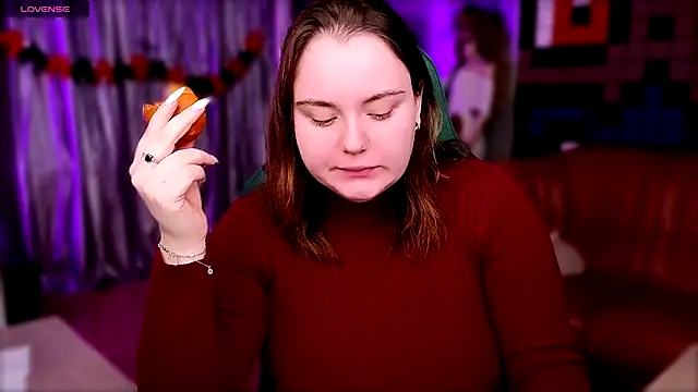 KatrinClark online show from October 28, 2025, 5:01 pm