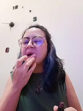 LylaVixxen online show from April 25, 2026, 6:38 pm