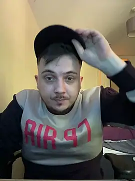 Snapshot of XXKieran chatting on July 12, 2026, 1:34 pm XXKieran online show from July 12, 2026, 1:34 pm