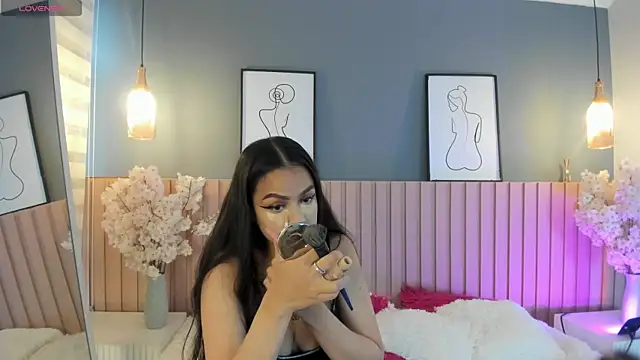 Mila Hank  online show from February 24, 2026, 12:17 pm