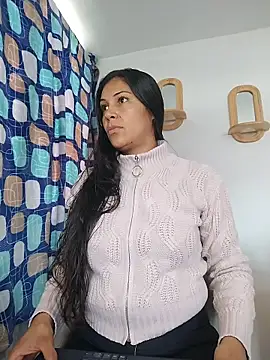 Snapshot of KittyHoleshot87 chatting on February 9, 2026, 3:54 pm KittyHoleshot87 online show from February 9, 2026, 3:54 pm