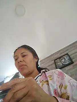 Snapshot of KittyHoleshot87 chatting on February 5, 2026, 2:24 pm KittyHoleshot87 online show from February 5, 2026, 2:24 pm