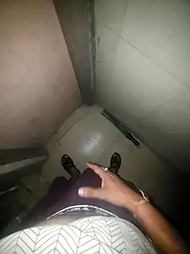 Snapshot of Gamecoc chatting on October 19, 2025, 12:30 pm Gamecoc online show from October 19, 2025, 12:30 pm