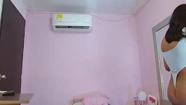 kiity horny  online show from September 23, 2025, 12:34 pm