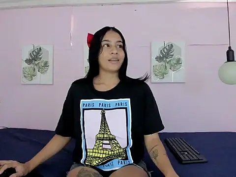 Lady rossee online show from October 4, 2025, 1:23 pm