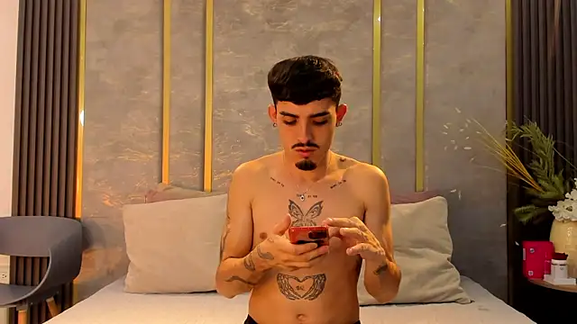 Snapshot of NikoStone_ chatting on October 23, 2025, 4:22 am NikoStone  online show from October 23, 2025, 4:22 am