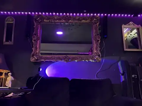 ElizabethRosee online show from October 24, 2025, 1:48 am