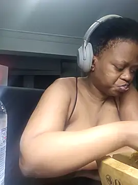 trickyOne online show from September 25, 2025, 8:04 pm