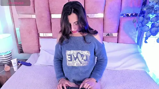 Snapshot of angelica_cute12 chatting on October 13, 2025, 7:48 pm angelica cute12 online show from October 13, 2025, 7:48 pm