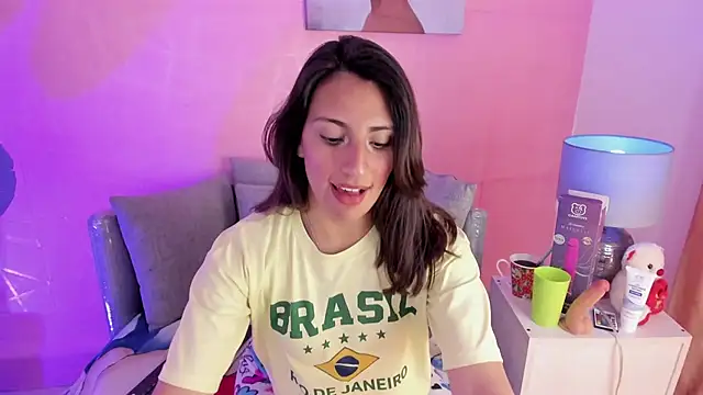 Snapshot of angelica_cute12 chatting on October 10, 2025, 8:09 pm angelica cute12 online show from October 10, 2025, 8:09 pm