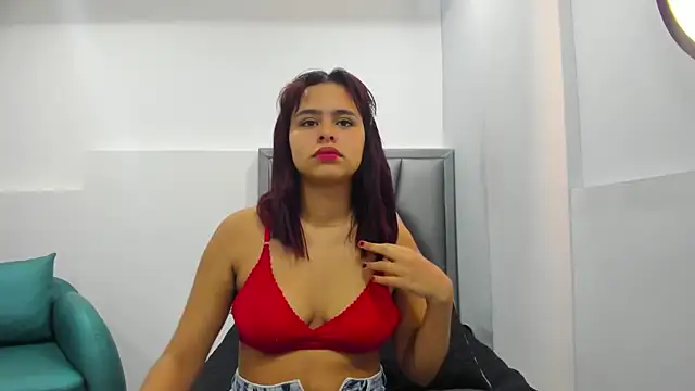 Snapshot of Sofia_villareal chatting on October 7, 2025, 11:44 am Sofia villareal online show from October 7, 2025, 11:44 am