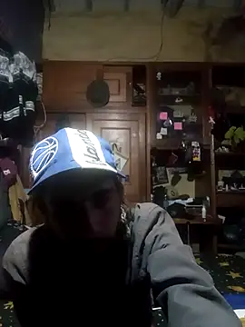 Snapshot of hairy_mannn chatting on February 15, 2026, 4:02 am hairy mannn online show from February 15, 2026, 4:02 am