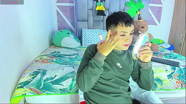 christopher Hot online show from March 19, 2026, 10:21 pm