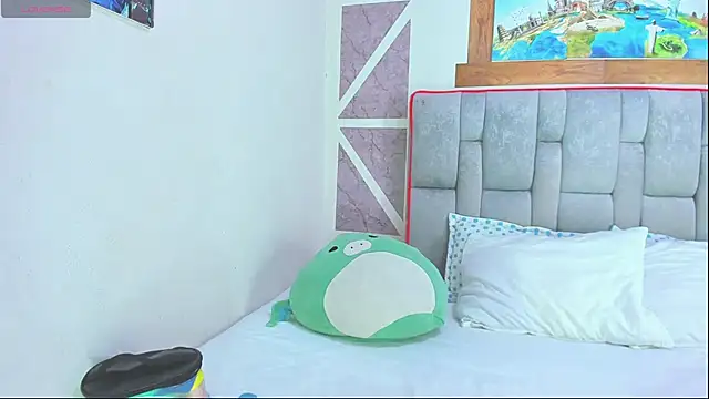 Snapshot of christopher_Hot chatting on February 25, 2026, 5:24 pm christopher Hot online show from February 25, 2026, 5:24 pm