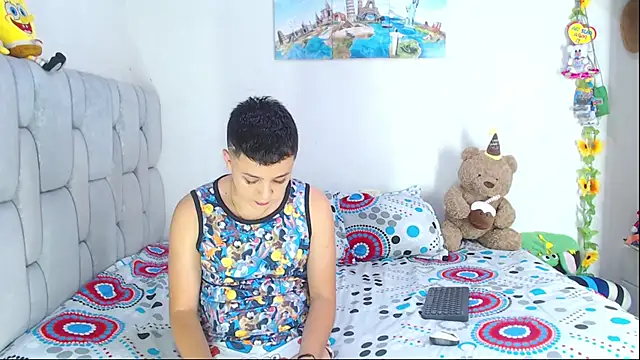 Snapshot of christopher_Hot chatting on January 31, 2026, 7:34 pm christopher Hot online show from January 31, 2026, 7:34 pm