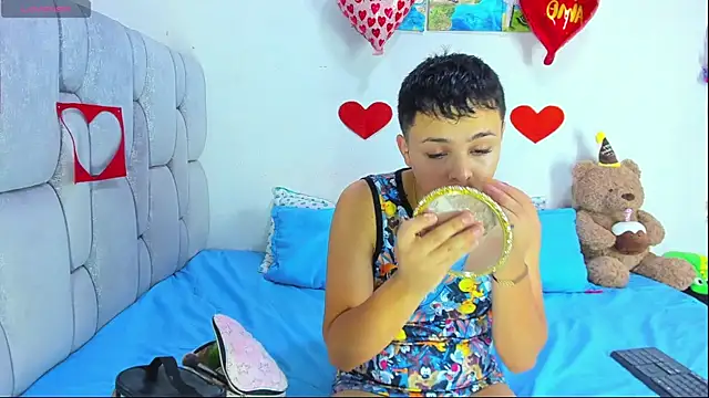 Snapshot of christopher_Hot chatting on February 12, 2026, 9:03 pm christopher Hot online show from February 12, 2026, 9:03 pm