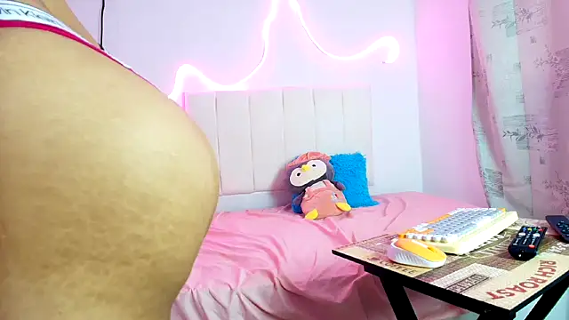 Snapshot of Redhair6 chatting on September 24, 2025, 7:42 pm Redhair6 online show from September 24, 2025, 7:42 pm