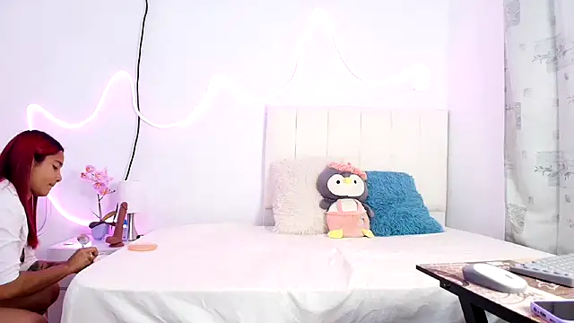 Snapshot of Redhair6 chatting on October 3, 2025, 6:20 pm Redhair6 online show from October 3, 2025, 6:20 pm