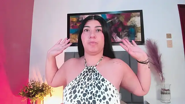 Snapshot of MaraRosenthal chatting on October 4, 2025, 12:07 pm MaraRosenthal online show from October 4, 2025, 12:07 pm