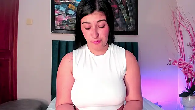 Snapshot of MaraRosenthal chatting on October 30, 2025, 12:03 pm MaraRosenthal online show from October 30, 2025, 12:03 pm