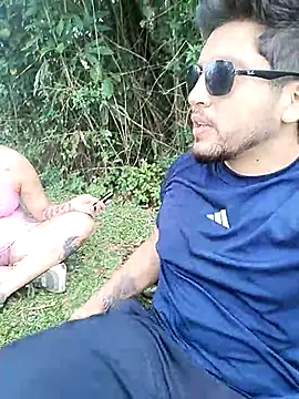 Snapshot of roxyrougee chatting on October 21, 2025, 1:43 pm roxyrougee online show from October 21, 2025, 1:43 pm