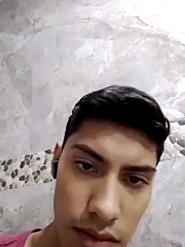 aispuro8505 online show from October 17, 2025, 6:06 am