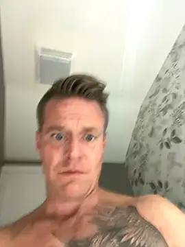 DILFiGuess11 online show from September 23, 2025, 12:17 am