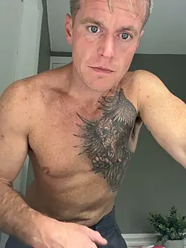 DILFiGuess11 online show from September 18, 2025, 4:48 am