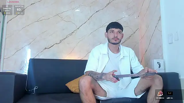 Golldens Dreamss online show from October 14, 2025, 7:58 pm