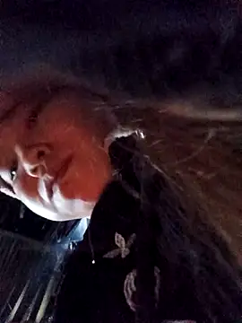 may-squirl online show from October 25, 2025, 6:12 am