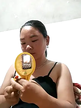 may-squirl online show from September 13, 2025, 9:37 pm