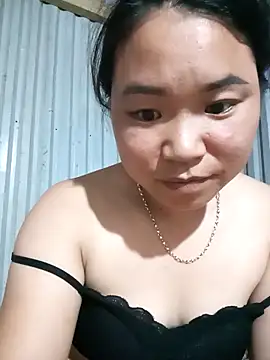 may-squirl online show from September 18, 2025, 3:04 pm