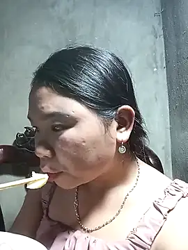 may-squirl online show from October 16, 2025, 1:08 pm