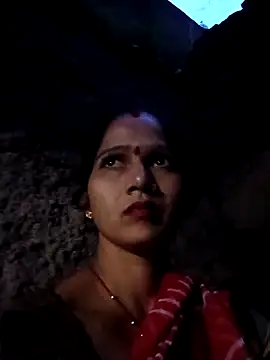 Jooli xx online show from October 4, 2025, 12:50 pm