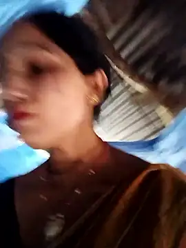 Jooli xx online show from September 23, 2025, 11:17 am