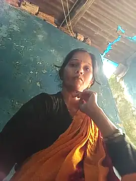 Jooli xx online show from October 10, 2025, 3:29 am