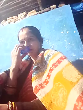 Jooli xx online show from October 13, 2025, 1:34 pm