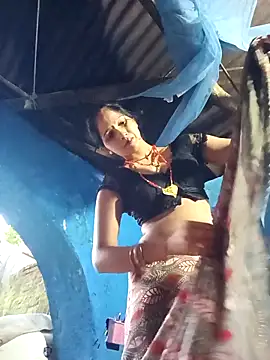 Jooli xx online show from October 1, 2025, 3:05 pm