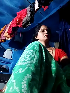 Jooli xx online show from September 21, 2025, 4:23 pm