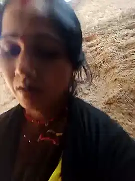 Jooli xx online show from March 6, 2026, 4:07 am