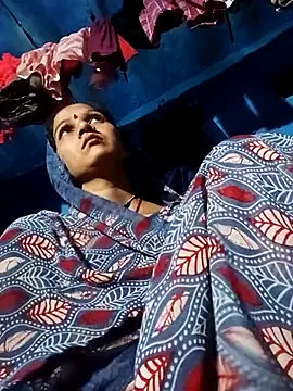 Jooli xx online show from September 20, 2025, 2:33 pm