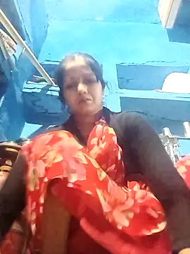 Jooli xx online show from April 4, 2026, 1:01 am