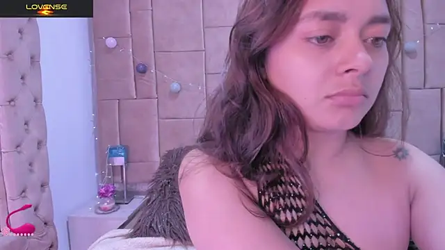 Snapshot of ambar_69_ chatting on October 15, 2025, 4:33 am ambar 69 online show from October 15, 2025, 4:33 am