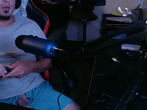 Snapshot of YoBlezz chatting on October 11, 2025, 8:04 am YoBlezz online show from October 11, 2025, 8:04 am