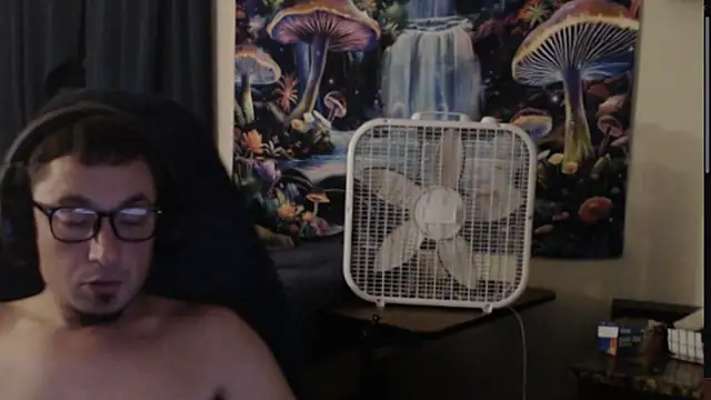 Snapshot of YoBlezz chatting on September 27, 2025, 6:41 am YoBlezz online show from September 27, 2025, 6:41 am